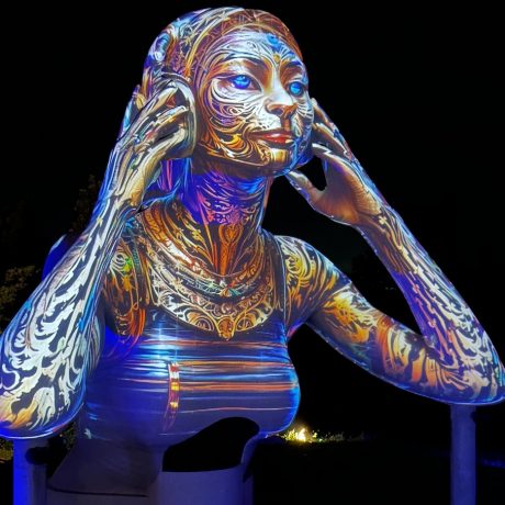 Koh-Samui-Statues-Projection-Map-Dreaming-Computers Luna